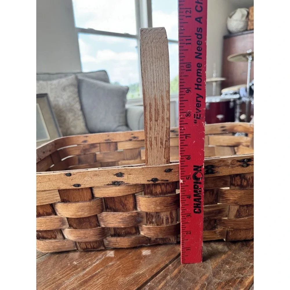 Basketville antique garden